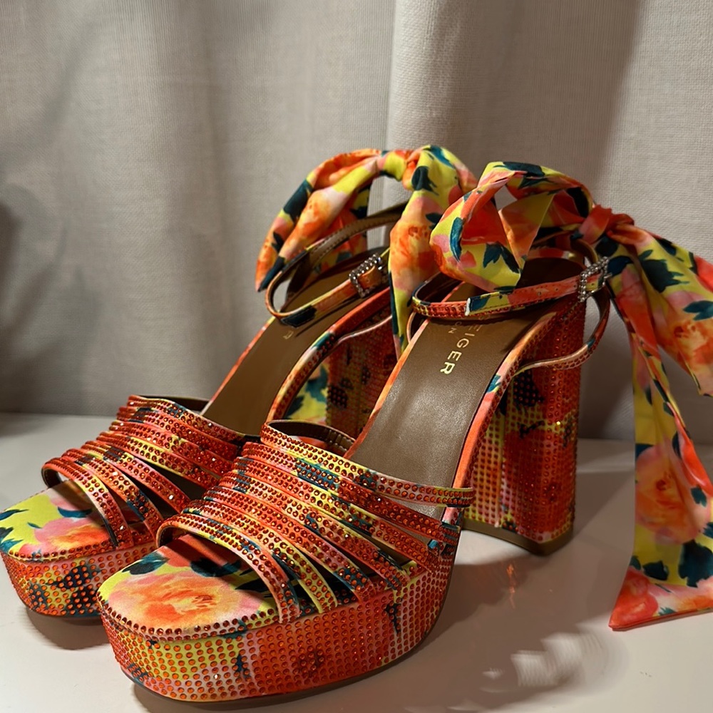 Kurt Geiger sequined heels size 40